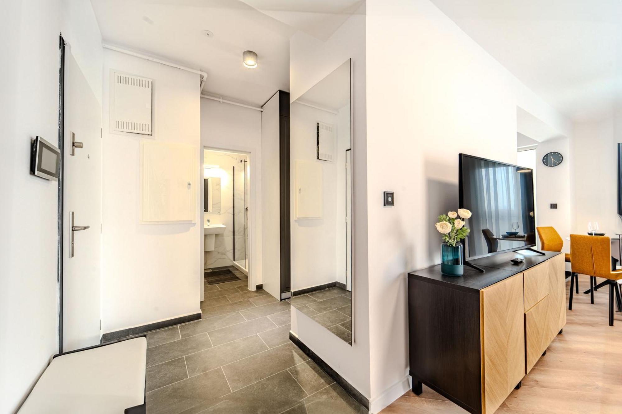 Smart Home - Gloria Apartment Avenue - By Openhouse Τιμισοάρα Εξωτερικό φωτογραφία