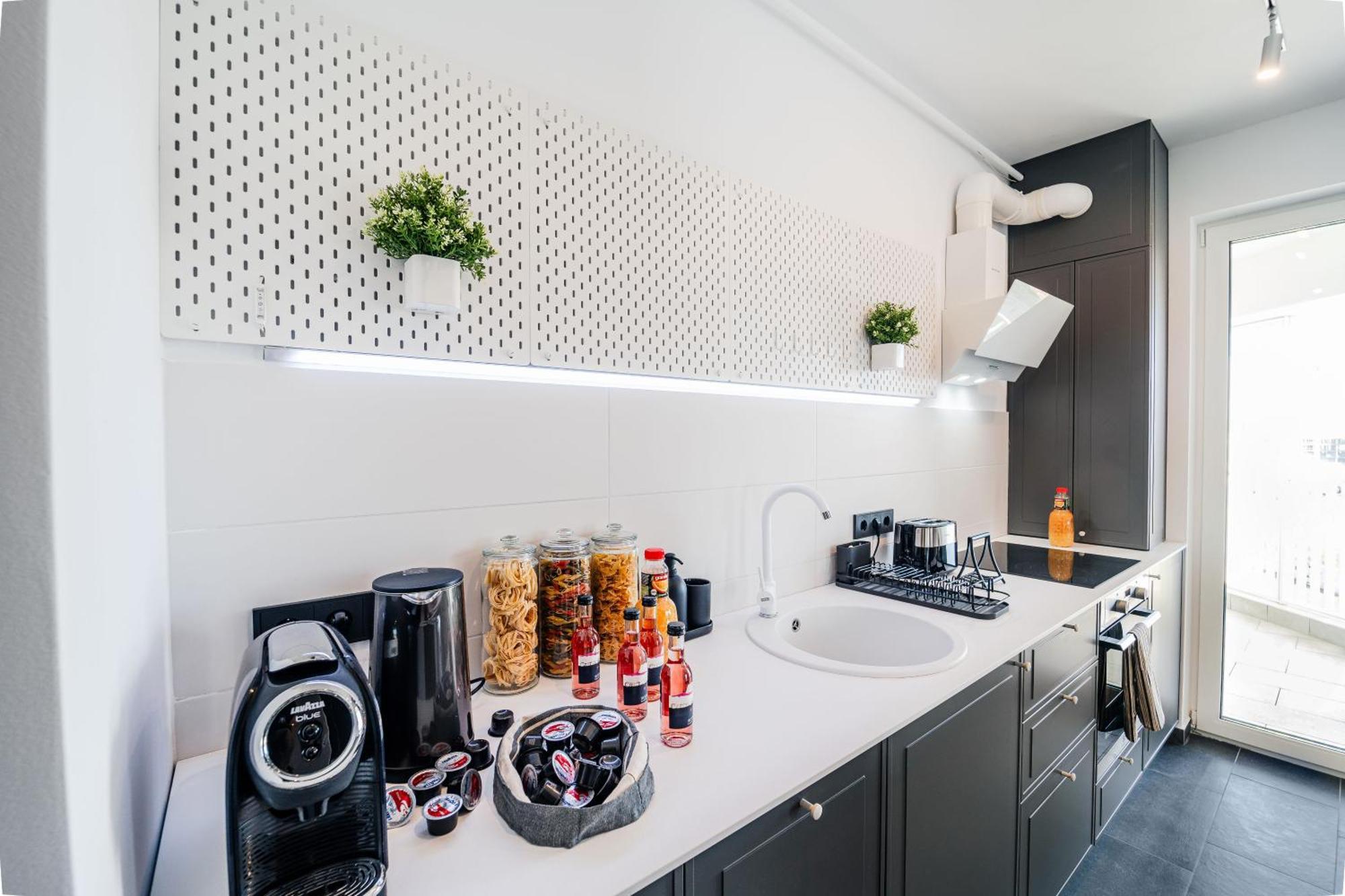 Smart Home - Gloria Apartment Avenue - By Openhouse Τιμισοάρα Εξωτερικό φωτογραφία